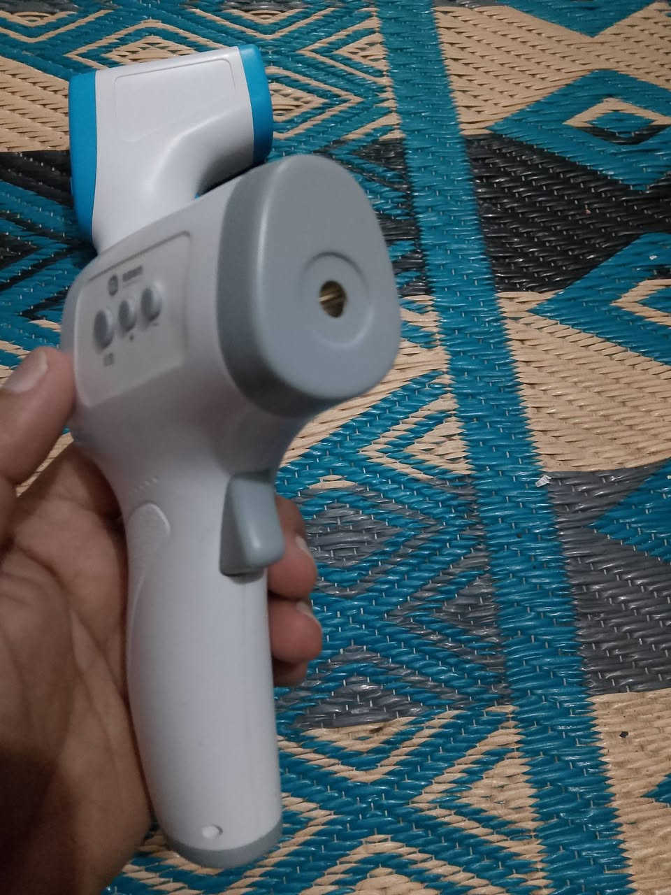 السلام عليكم طلع لي هذني القطعتين ما اعرف هذا شني سعرهن اثنيناتهن  خمسه عنوان بغداد مدينه الصدر***********
