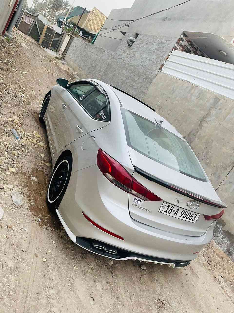 سلام عليكم النتره 2018 بيه فقط جاملغ ونصف الباب مكينه كير شرط سونار سياره جاهزه جديده  بل كارتون فووول واحد على واحد بابل سنويه لل27 مكاني حله مركز مدينة السعر 118وبيه مجال ‏‪***********‬‏
