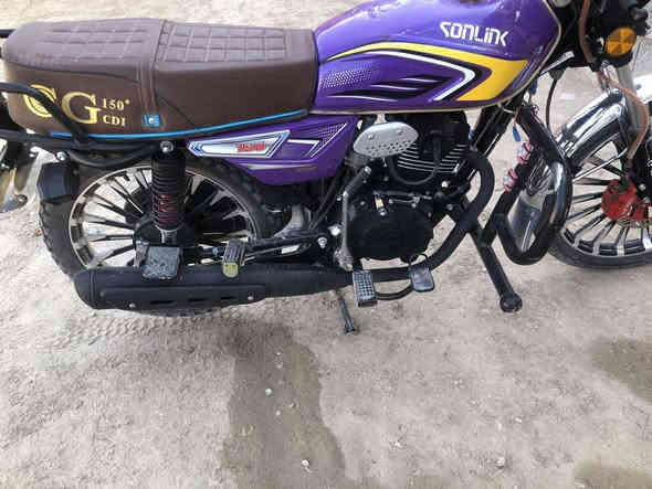 السلام عليكم
سولنك 24 شكل 25

موصل 780
ماطور جديد 

يرهم مراوس 

مكاني القائم جريجب 

***********
