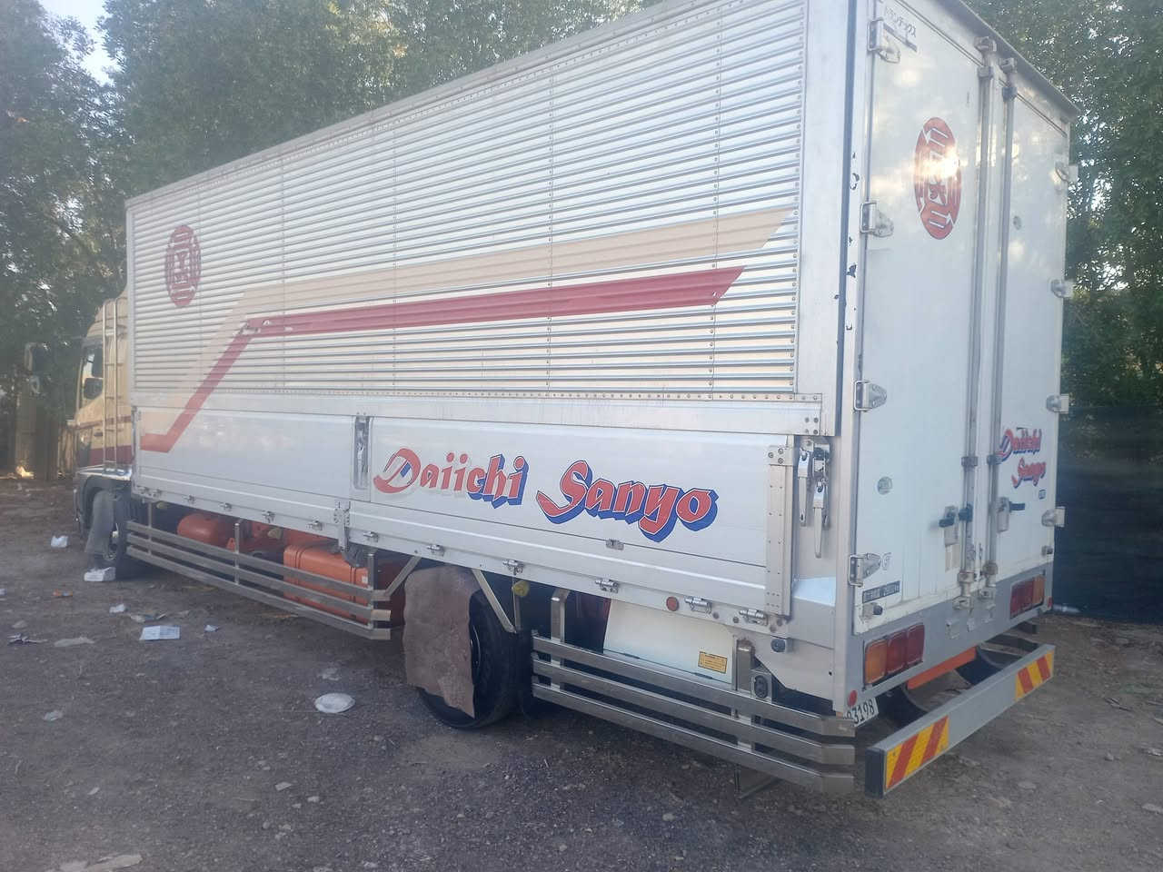سلام عليكم البيع رقم بغداد بسمي ٥سلنتر كفالة عام *********** السعر خاص
