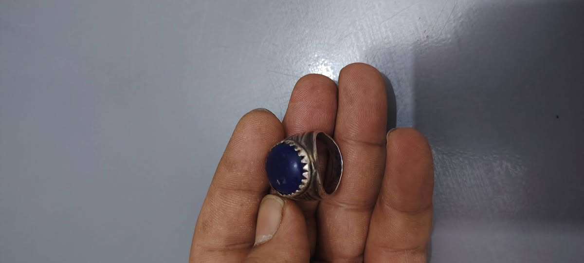 زاركون للبيع
صياغة قديمة
وحجر اصلي ونظيف
متواجد ع الفيس
سعر خاص


**إذا كنت صاحب هذا الإعلان وتريد حذفه لأي سبب، رجاءا أرسل رسالة إلى الدعم الفني**