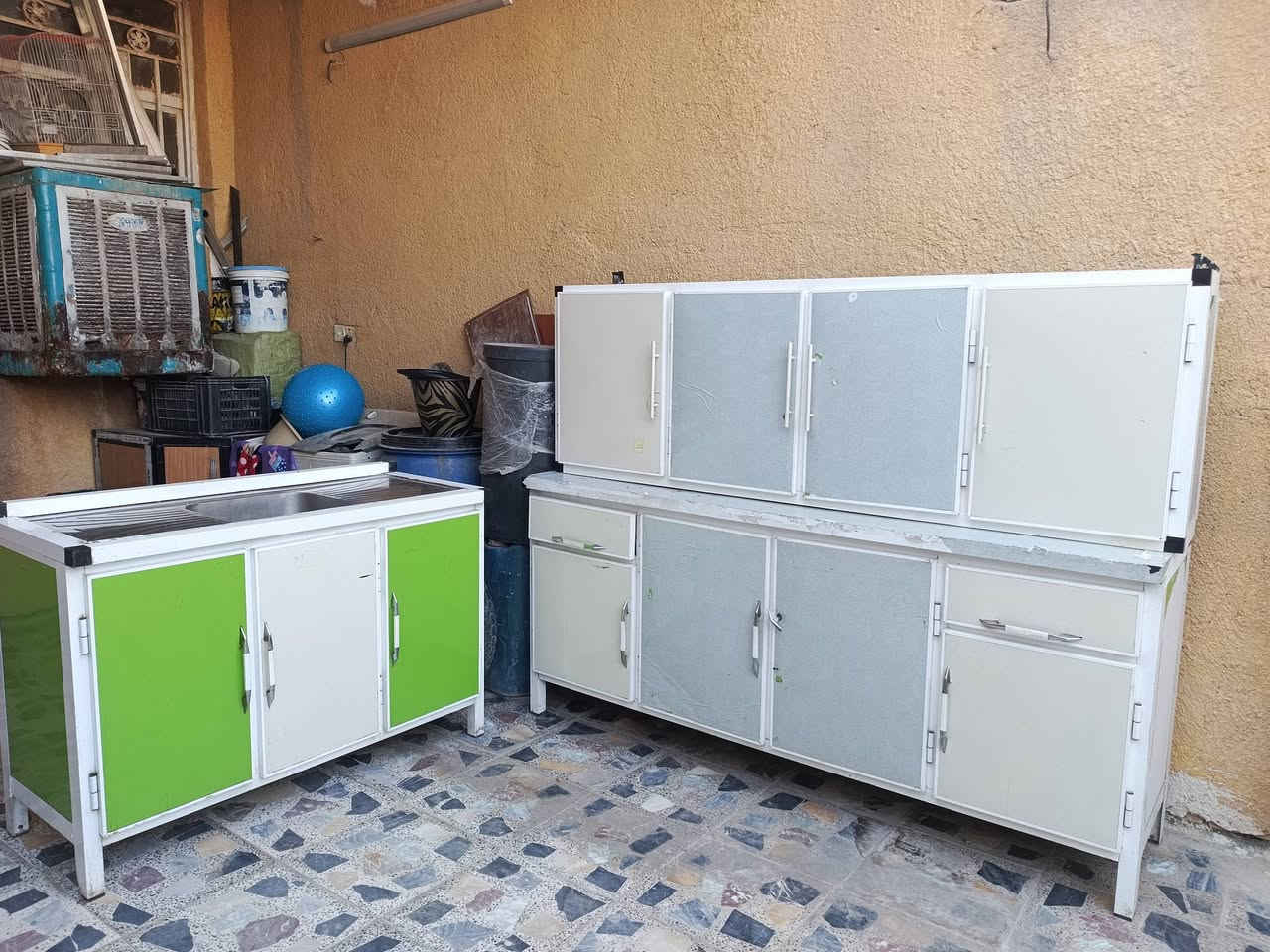 كاونترات جمله فقط للبيع نضيف بيهن ملاحظات بسيطه 
انت على باب الله اتصل على الرقم  ***********
جمله فقط
