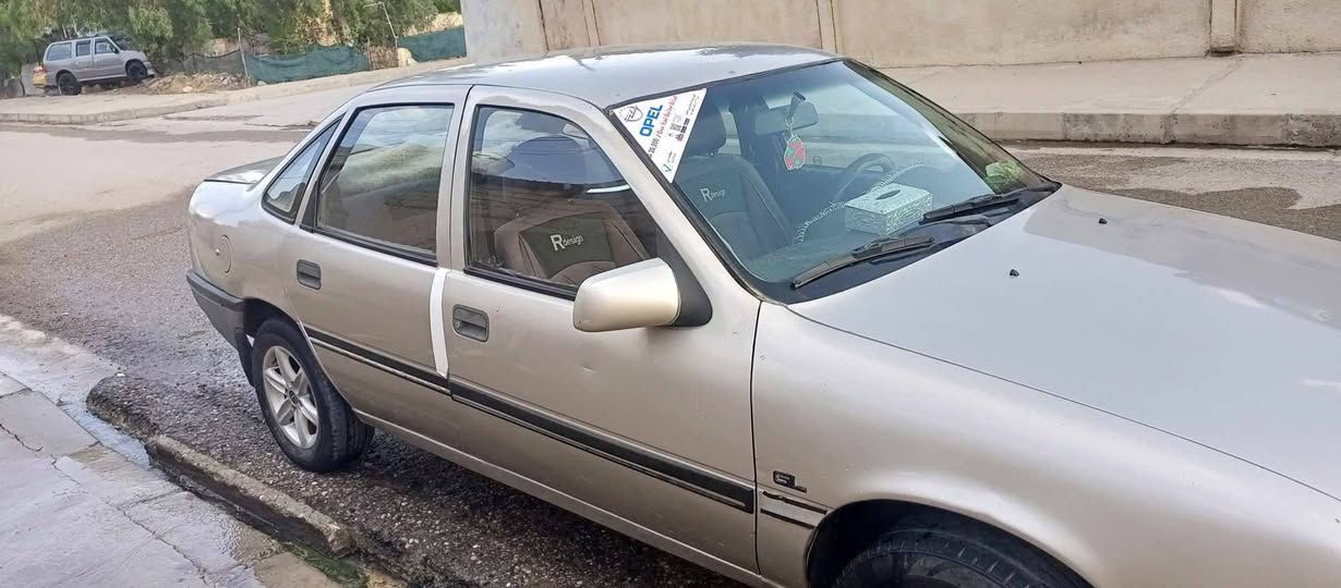 للبيع فكترا حجم ١٨ بي كاربون سعر ٣٥ بي مجال ***********
