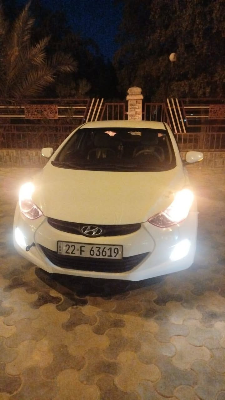 السلام عليكم النترا للبيع خليجي 2012
بيه 3 قطع صبق جاملغ وبنيد والجاملغ الخلفي وبل باب بارد
ناشر الحادث الجمالغ الخلفي شوفه زين 
محرك 1800

تخم تايرات جوها  باتري جديد كلشي بيه جديد وع ايدي 

رقم اربيل بسمي  تحويل وكاله بشرط 

السياره حلوه وكاعده تعال وشوفه بعينك مصوره فيدوو وناشره
اسعر 100$ و بيه مجال بسيط حك جية

مكان السياره فلوجه *********** بي وتساب
