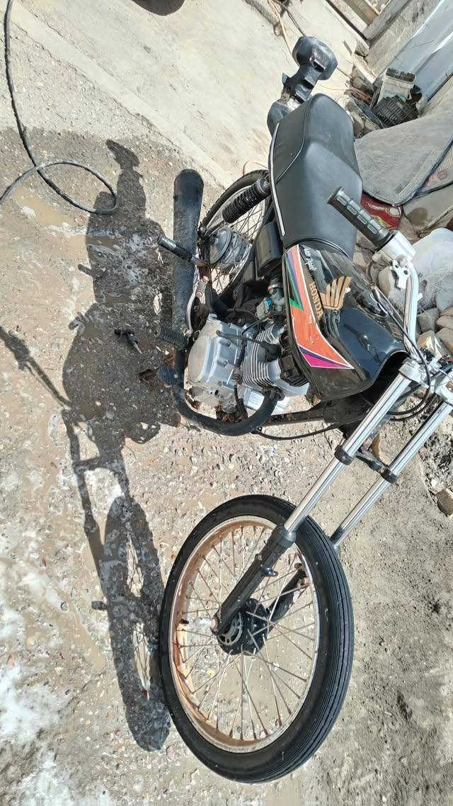 يالله سلام عليكم درجه نام كلك كلك كلك  محرك 25 مامفتوح  برغي بي درجه خير من الله معدل ومشي فول
المكان ناصريه مركز الاسكان صناعي سعر450وبيها مجال الطيبين التفاصيل اكثر ***********
