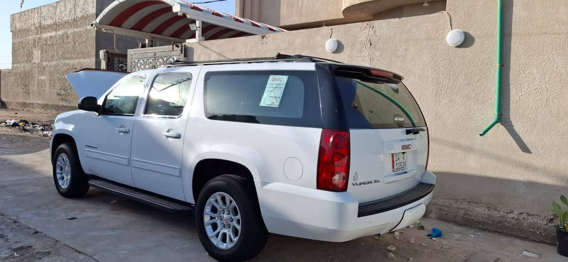 السلام عليكم جمسي للبيع 12 رقم بصره اجره  بسمي السياره خليجي  كفاله ما عدا المدكر الامامي مصبوغ والباقي كفاله كير مكينه اكسل كفاله السياره جاهزه من الدعاميه للدعاميه مكاني بصره رقم الهاتف ***********
