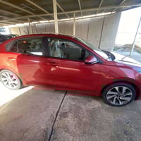 كيا ريو للبيع موديل 21 حادث جاملغ فقط بدون دواخل  بغداد العنوان القادس...