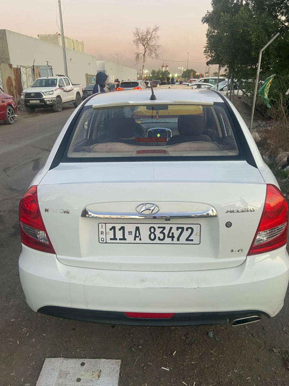 اكسنت 2011 خليجي
محرك 1600
رقم بغداد 
سيارة جاهزة مابيها اي نقص 
السعر 105 وبيها مجال 
مكاني بغداد
***********
