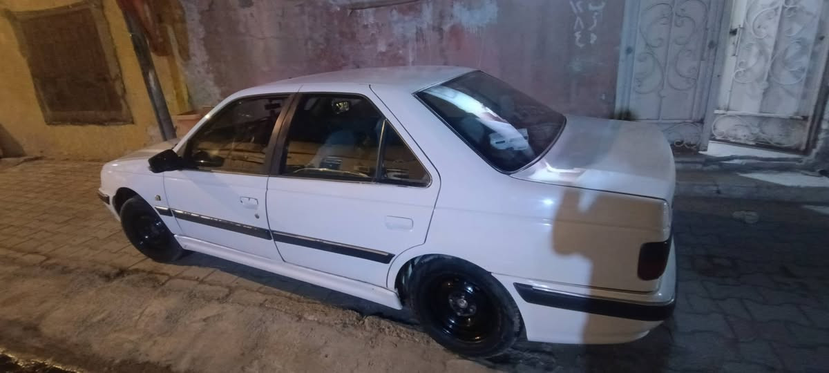 بيجو بارص موديل15 للبيع السعر( 45) وبيها مجال بسيط شرط التحويل
 والصور كدامكم شغل واطلع لبغداد
كلشي كامل وجديد  ملاحضات بسيطه ،،،السياره جاهزه 
مكاني البصرة الجمهوريه رقمي *********** واتساب
مامتواجد عالفيس
