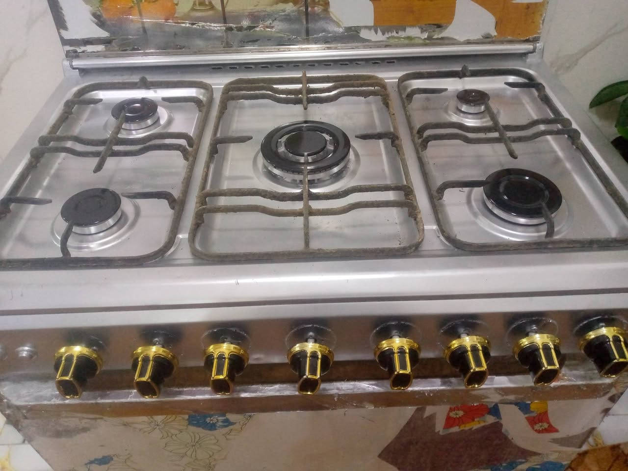 نظافه تسعين بل ميه
أخو الجديد فرن شغال 
***********
