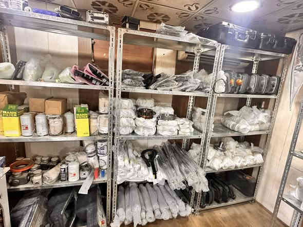 ✔️🔝شركة علي عيدان 

🆕دخول جديد الى العراق 

جميع الادوات الاحتياطه للفارشات والقاشطات 

 الماني المنشئ🇩🇪🇩🇪

هولدرات 
المازات 
قباقيب فوكل 
قباقيب قاشطة 
كشنات فوكل 
قماير فوكل
طبلات فوكل 
عقول فوكل 
فاليومات فًوكل 
كير مسير فوكل 
كير ستيرن فوكل 
حصاير مواد فوكل 
براين 
مساند 
حصارات 
ريش براين 
كيجات 
كامرات 
سناسر 
ملتبلكس 
دشابيل كامل فوكل
فلاتر فوكل 
كتفات فوكل 
مضخات فوكل
روس توليد فوكل  
تطاويل بلادي فوكل الماني المنشئ 

جميع ملحقات 2100-2 و 2100-3 و 1900-2 و 1900-3  و 1800-2 و 1800-3 متوفر جميع الادوات الكهربائيه والهيدروليكيه جديد و مستخدم 

📍بغداد النهظه شارع شركة الظلال 
📞***********
