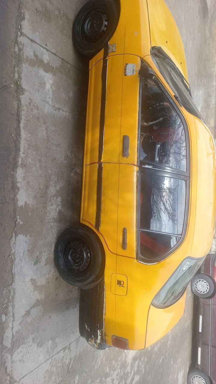 سلام عليكم سياره كورولا ٩٣ قديم اوتوماتيك رقم كركوك بسمي تحويل وكاله العنوان كركوك حي النصر الاتصال *********** السعر ٢٣ بيه مجال
