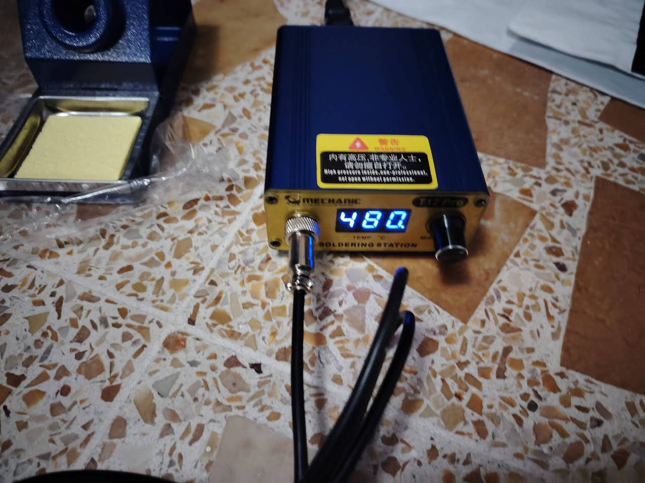 كاوية 12T pro جديدة ما مستخدمة
نهايتها 30
توصيل موجود


**إذا كنت صاحب هذا الإعلان وتريد حذفه لأي سبب، رجاءا أرسل رسالة إلى الدعم الفني**