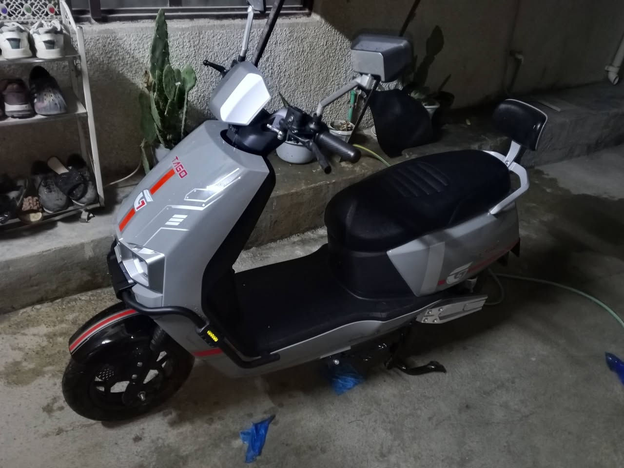 بصمه ودبل سويج ودبل كارت تشغيل
ملف 2000
امبير 32
تشغيل عن بعد 
دراجه جديده استعمال لمده سبوع 
كلشي مابيها أჂ̤ نقص مابيها كامله مكمله 
6بطاريات 
مري دبل 
للستفسار ***********
دراجه اسمها تاكو  شركه ويلي  
السعر  1100سعر ه
العنوان كراده متوفر من 12ضهراً لل 10 ليلاً
