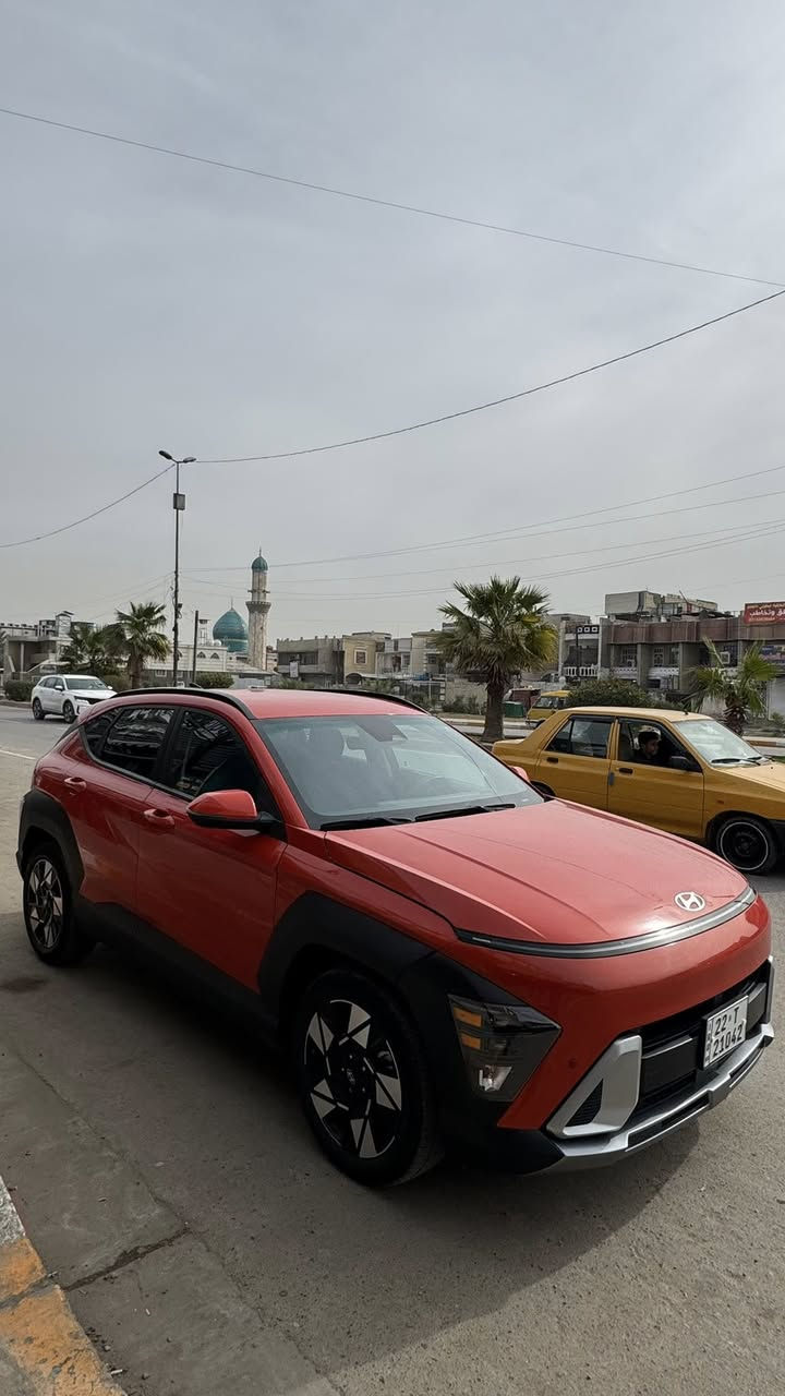 كونا 2024
كونا 2024 SEL لون مميز 
ماشيه 26 الف 
صبغ جاملغ وبنيد كلير قطعتين
تحويل مباشر باسمي
مكان سياره شارع فلسطين نادي تركمان
السعر 162$ وبيها مجال جداً بسيط
***********
