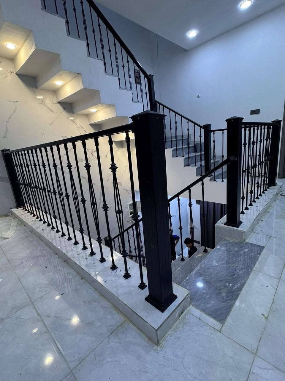 السلام عليكم
بفضل الله يتوفر لدينا محجر كلاسك الجديد
جمع الاشكال والالوان  وبسعار جدا مناسبه 
وكذالك يتوفر الابواب التركيه والالمنيوم
موقع تحرير الفلكه الاخيره مجاور مرطبات السلطان
للتواصل واتساب ***********
باداره اسطه  فاضل
