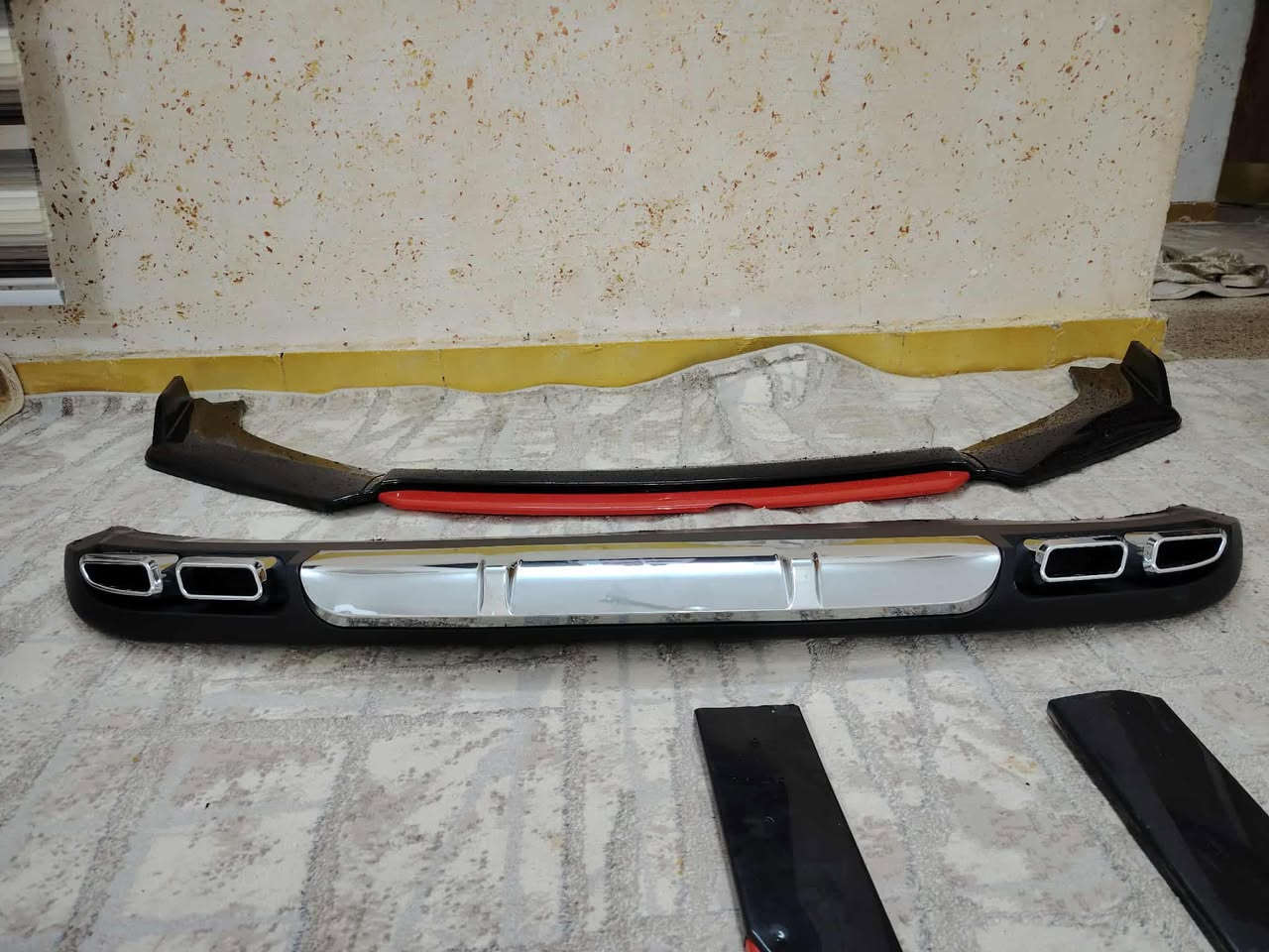 السلام عليكم من رخصة المشرفين على الكروب...
سستم كامل رياضي للبيع مستخدم شهر واحد..  جان مشدود على سيارة انترا مضلع  ( فيوزر دعامية خلفية + دوسات جانبية + لحية دعامية امامي) السعر ٨٠ الف وبي مجال حك الجيه الاتصال ***********
