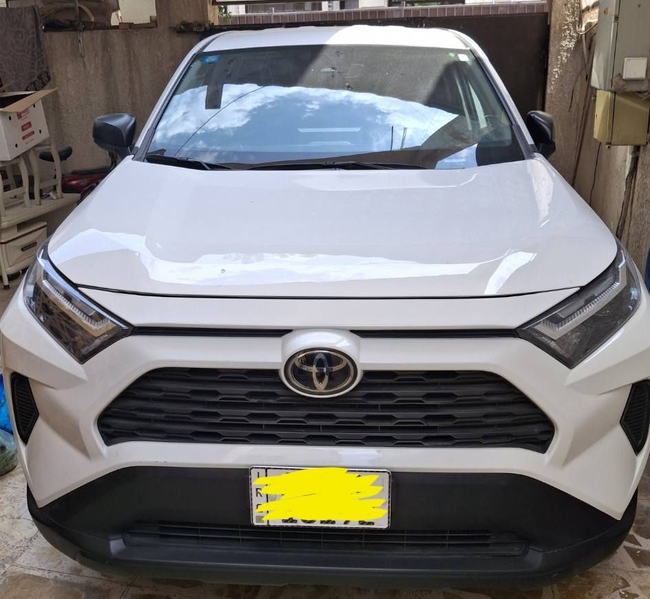 سيارة للبيع راف فور وارد امريكي لون موديل٢٠٢٤ ابيض  ماشيه٥ الف زيرو رقم بغداد بسمي ***********
