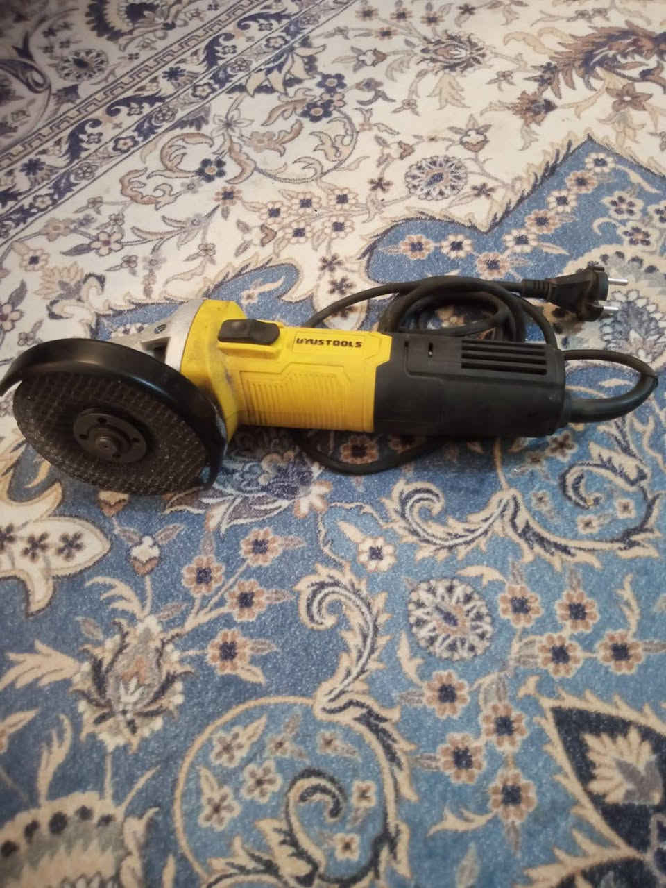 للبيع مكان بغداد ***********
