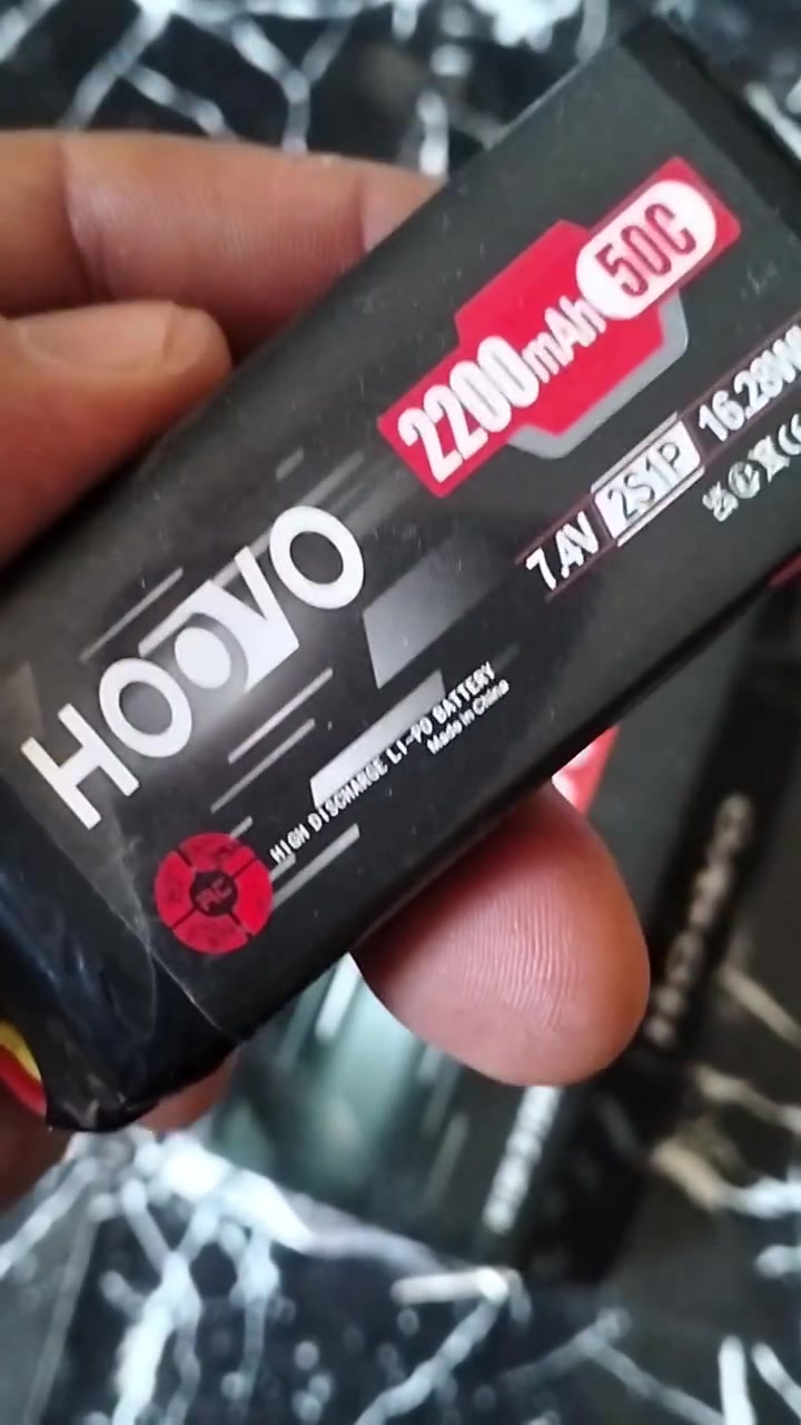 السعر13Hoovo من نوع LiPo. إليك بعض التفاصيل الفنية عنها:السعة والجهد: سعة البطارية هي 2200 مللي أمبير (mAh) بجهد 7.4 فولت (2S).معدل التفريغ: تتميز بمعدل تفريغ عالٍ يبلغ 50C، مما يوفر طاقة فورية ومستمرة.الاستخدام: تُستخدم بشكل شائع في المركبات التي تعمل بالتحكم عن بعد (RC) مثل السيارات، القوارب، والشاحنات.هل ترغب في معرفة المزيد عن شاحن متوافق لهذه البطارية؟


**إذا كنت صاحب هذا الإعلان وتريد حذفه لأي سبب، رجاءا أرسل رسالة إلى الدعم الفني**