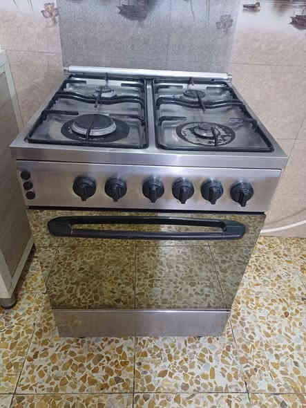 طباخ للبيع مستعمل النوعيه فريش الاصلي يشتغل ٣ عيون فقط سعره ٨٠ الف المكان كربلاء حي العامل المنطقه السابعه مكلف بلنشر للاستفسار ***********
