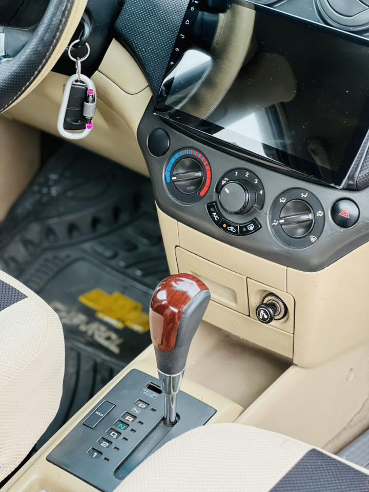 السلام عليكم افيو شركة العامة موديل 2011 رقم جديد بل سنوية بس تروح ترقم سنوية 28 هزه جديدة السيارة بيه جاملغ وشويه بل باب بدون دواخل بدون تبديل ع وضع الشركة صدر جديد تخم تاير تبريد ثلج دواخل كلش نضيفه مكينه مفتوح وجديدة سنتر لك شغال كهربيات كولهة شغاله مدرشمة داخل عسلي جام 4 اوتو سيارة مابيه اي نقص جاهزه      السعر 67 وبيه مجال بسيط
عنواني بغداد 
***********
وبي وتساب
