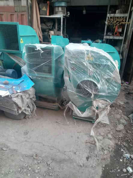 سلام عليكم ملك بلورات وصول وجبه جديده انوع بلورات موجوده عنوان بغداد باب الشيخ فرع مطعم تازه ورشه البركه  مصطفى الجبوري  ***********
