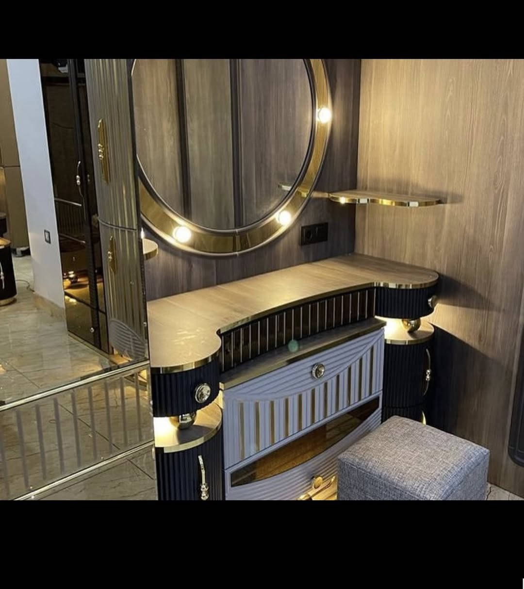 غرفه تركيه أم الضمان جديده معنئ الكلمه الكنتورين  السعر 4 ملايين محافظه ميسان    ***********
