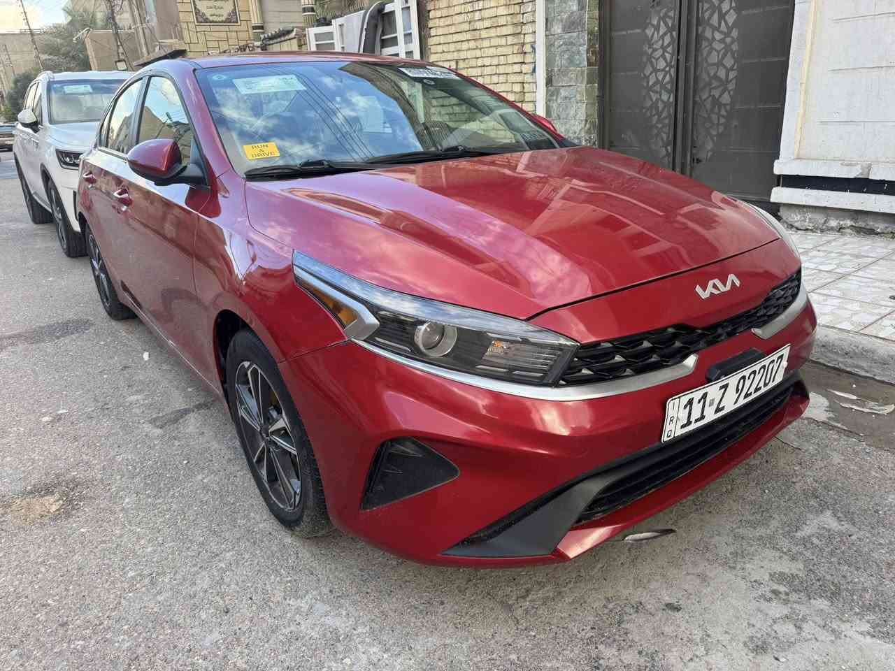 كيا فورتي /موديل /24/سياره وارد امريكي حادثها بنيد وجملغ سياره كلها ليبل واحد وبسمي وصور لحادث منشوره سياره ماشيه 15 حقيقي رقمها بغداد  نص موصفات محرك وكير مكفوله حجم لمحرك 2000 سعر سياره 135 وبيها مجال /***********
