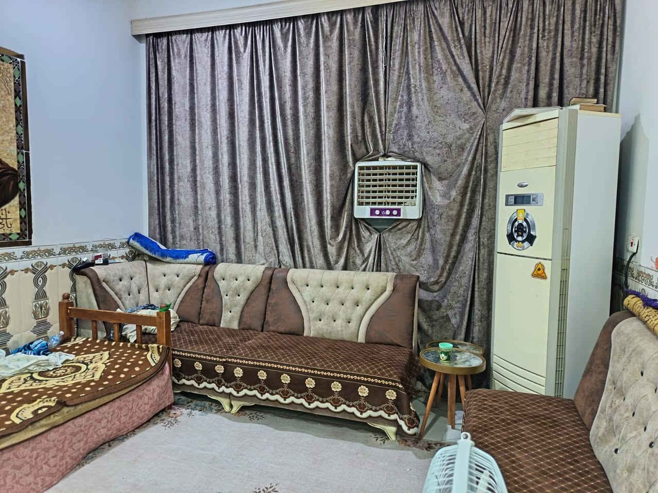 دار سكن مساحه 154متر بدور للبيع بناء حديث يباع مبادره او نقد البيت مفول السعر 80مليون الاستفسار ***********
