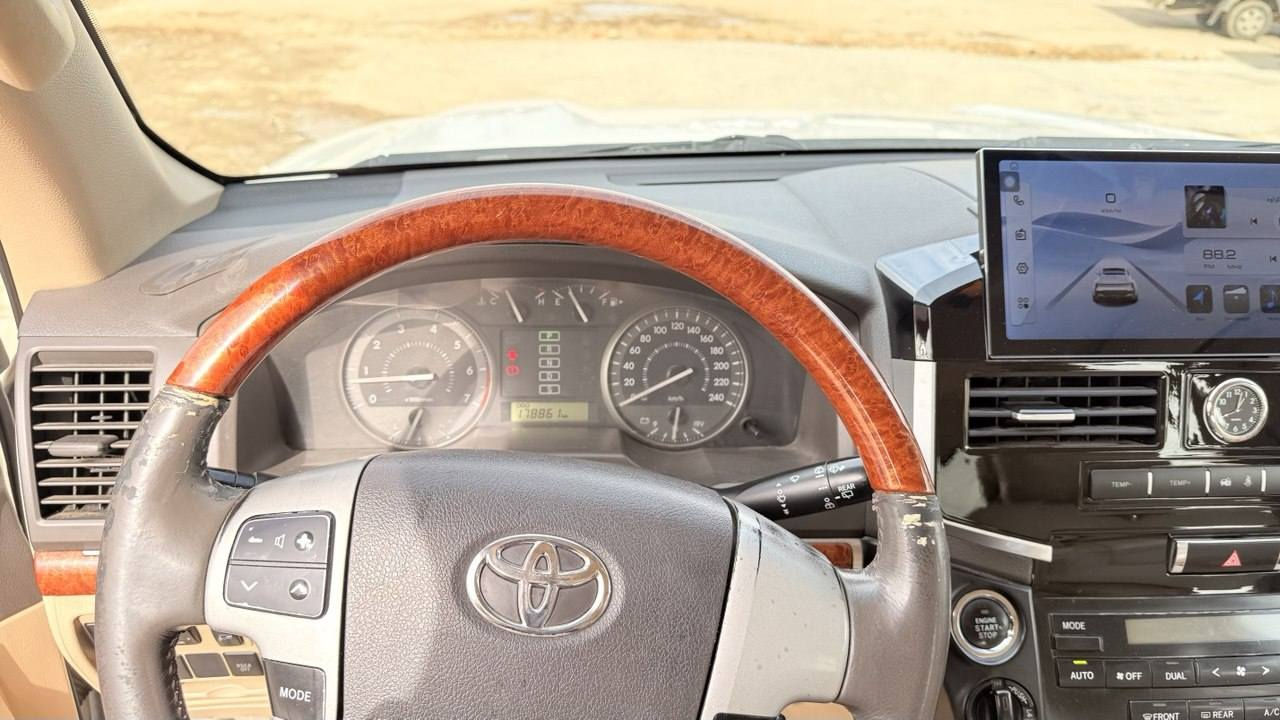 لاندکرۆزر 2013  GX.R v8
سنوی٢٠٢٨ بۆ نرخ بنوسە 8
*********** (١٧٨ڕۆییە)
٤تایەی نوێ ٨ئێڕباگ لە هەولێرە أربيل, العراق
