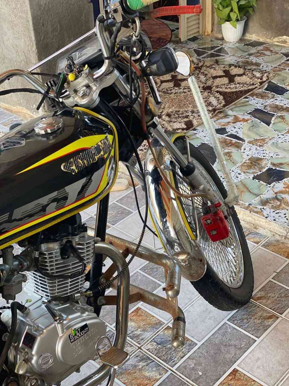 تايكر موديل 24 دراجه نضيفه وجديده بس الشاشه مضروبه 
اوراق أصولي لا تبخير ولا تنقيص 
السعر 600 وبيها مجال 
مكاني خان بني سعد
***********
