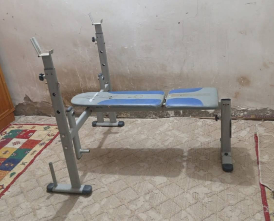 معدات رياضية للبيع تتكون من مسطبة بنج بريس وشفتات أولومبية واوزان فتحة عريضة مال شفت اولمبي سعر المسطبة 100 الف سعر الشفت الاولمبي طول 180 سنتم ب80 الف سعر الشفت الاولمبي طول 160 سنتم ب60 الف الاوزان كيلو الفين دينار اقراصة متنوعة كما موظح بلصور الأسعار نهائية قفل عنوان بغداد للشراي مراسلة الصفحة او الاتصال على الرقم *********** يوجد توصيل بكروة بغداد فقط
