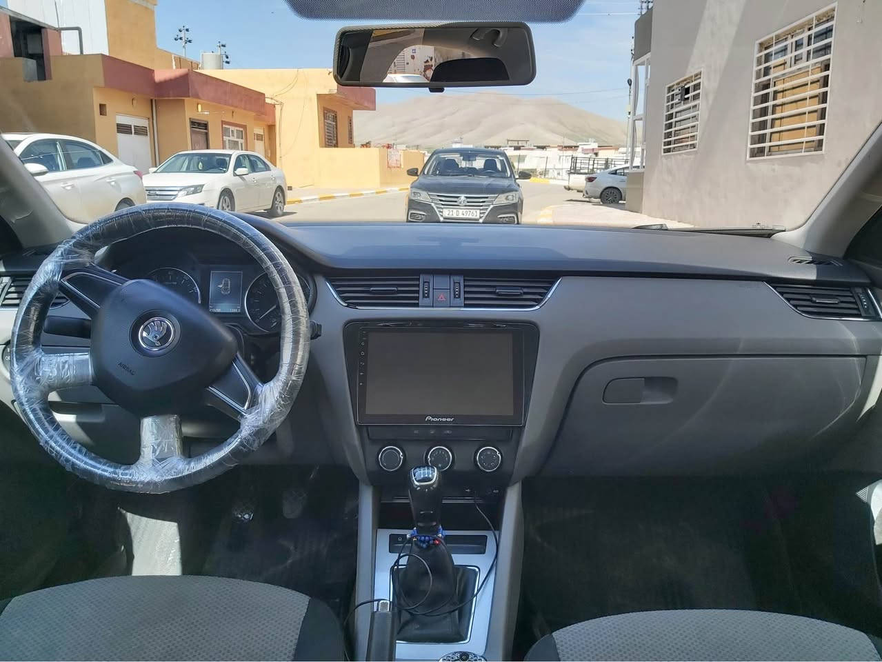 شکۆدا مۆدێل ٢٠١٤ ی ١٨ تۆربۆ ڕەنگی  ڕەش  گێڕ عادی مەکینەو گێرو هەمو گیانی بەشەرت ماڵی دۆستە تەبریدەو  چوار تای نوێ سپێری دانەگیراوە  قەترە بۆیاخی نیە تەنانەت دەعامیەکانی بۆیاخی نیە تاقم زینۆنی عەسڵی لەسەرە سەیارەکە تێر مەسرەفە ماڵی دۆستە جوابی کۆمێنت نادەی نەوە ژمارەی پەیوەندی ***********  ڕەقەم سلێمانی السليمانية, العراق
