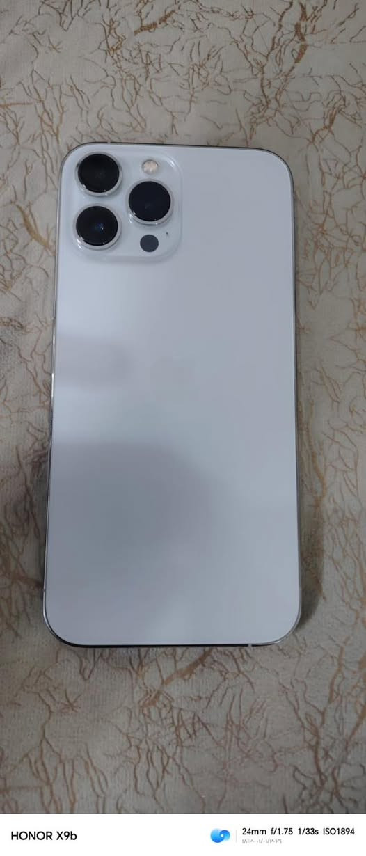 سلام عليكم ايفون 13 برو ماكس  جهاز جديد مكفول لا مفتوح ولا مصلح ذاكرة256 بطارية 74 شحن ميصرف نموذج M   سعر 700   رقم  *********** بي واتساب  المكان الامين الثانية
