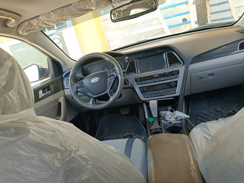مكينه2400  معلايه كازكيت بيه صبغ قليل بهلال الخلفي جهة العبري بانورامه تبريد شغال حداديه كير شرط جاهزه للتفاصيل اكثر الاتصال على الرقم صاحب السياره ‏‪+964 782 978 3039‬‏ بي واتساب النجف, العراق
