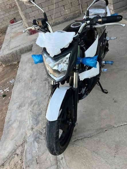 السلام عليكم
ماطور سايم بطحة ياباني مال رمبه موديل ٢٢ بدون اوراق فقط مكاتبه محرك ٢٥٠ كير ٦ نمره يجي نوزل مو كابريتر الماطور نضيف برغي ما مفتوح بي وين ميعجبك افحصه السعر مليون و ٥٠٠ الف العنوان الرمادي للأستفسار الاتصال على الرقم
***********
