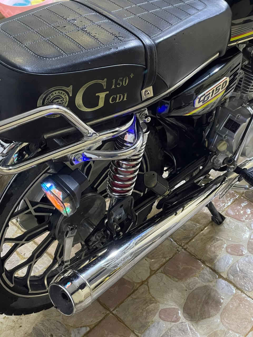 السلام عليكم ماطور سونلنك 5 كير 
نضيف مابي اي مشكلة كلة شغال موديل 24  السعر 700 الف وبي مجال  االتواصل على الرقم ***********
