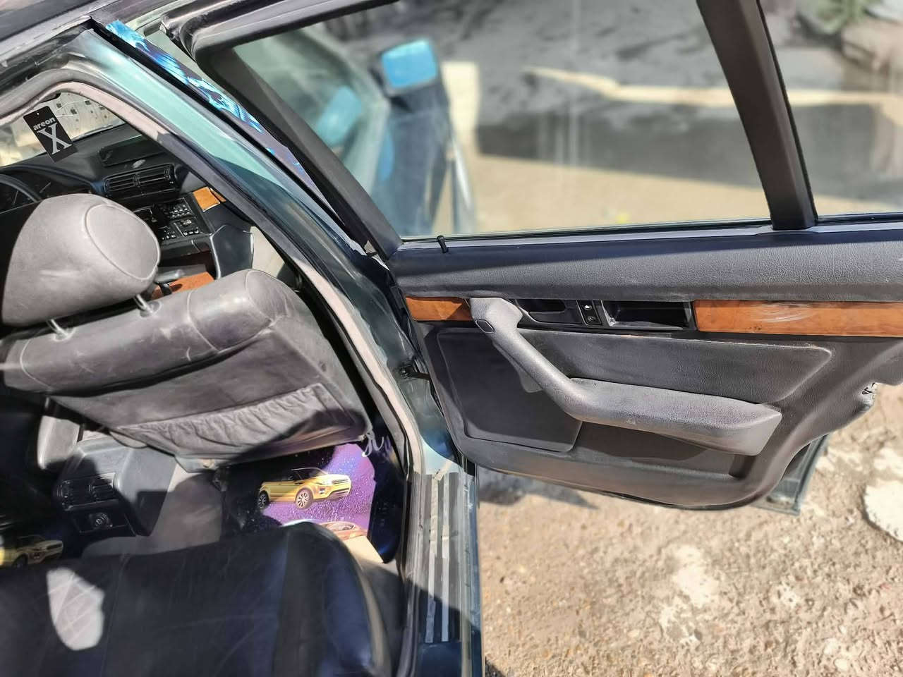 بيع او مراوس سياره مصبوغه جديد بدون داخل موديل 91
كير ومحرك خير من الله كهربائيات كامله تخم تاير 
كشنات جلد كهرباء خزن ميموري 
محرك 6 مفتوح 
صدر امامي خلفي جديد 
السيارة بيها نواقص بسيطه بحدود ورقتين 3
تحويل مباشر ثاني يوم 
عنواني بغداد الدورة 
السعر 50 وبيها مجال للطيبين 
للاتصال ***********
