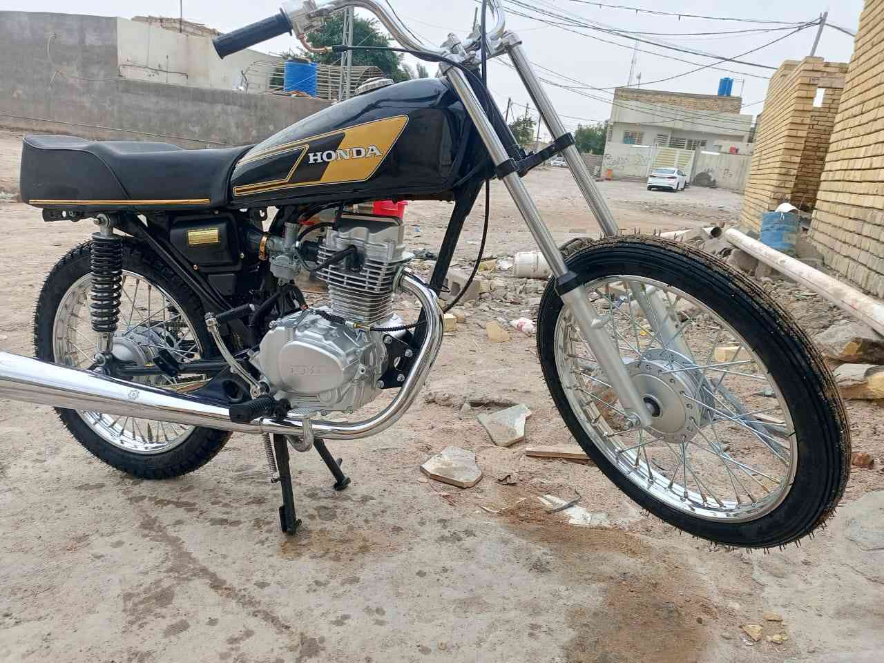 وين يدور نضيف هاي صاله يومين معمره اطيك جديد ما مستخدم 700 ألف اجتني تايهه واريد ابيعه متوازي 😂


**إذا كنت صاحب هذا الإعلان وتريد حذفه لأي سبب، رجاءا أرسل رسالة إلى الدعم الفني**