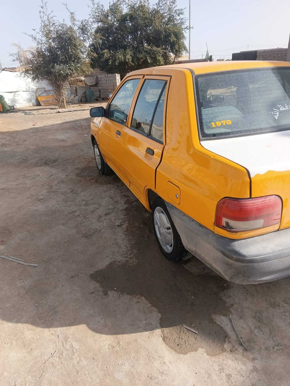 سايبه مديل 18 سياره نضيفه وحلوه بيه تبديل بيبان 2 المكان ناصرية مركز السعر 32 وبيه  ***********
