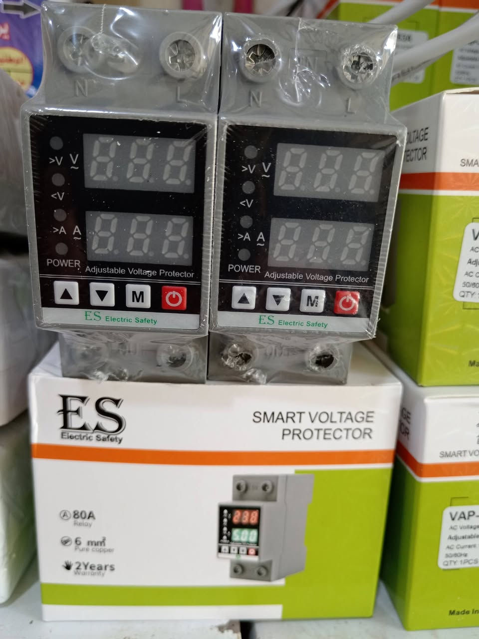 تتوفر لدينا الواح طاقة شمسية مع انفيرترات مع بطاريات بمختلف القدرات وحسب طلب الزبون وبأنسب الأسعار ***********
