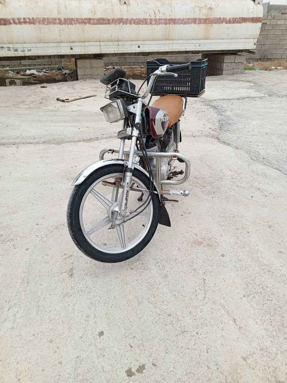 سلام عليكم ماطور موديل 2017بدون أوراق سعر مناسب جدا 300الف***********
