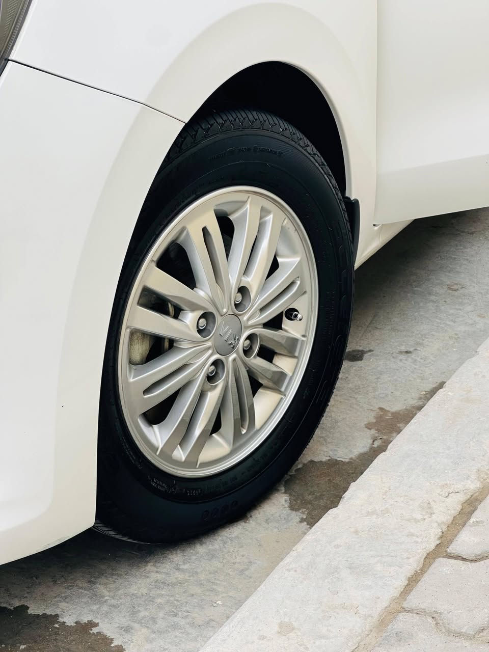 ‏سلام عليكم
‏كيا بيكاس 2020 شركة الدوليه مكفوله كفاله عامه
‏من الضربه  والصبغ والبارد والشخط  ماشيه 54 الف محرك 1400 دوش تخم تاير حداديه ادامة محرك كله جاهز 
‏ رقم بغداد باسمي تحويل ثاني يوم
‏تواصل واتساب او اتصال فقط
‏***********   عنوان بغداد
‏
