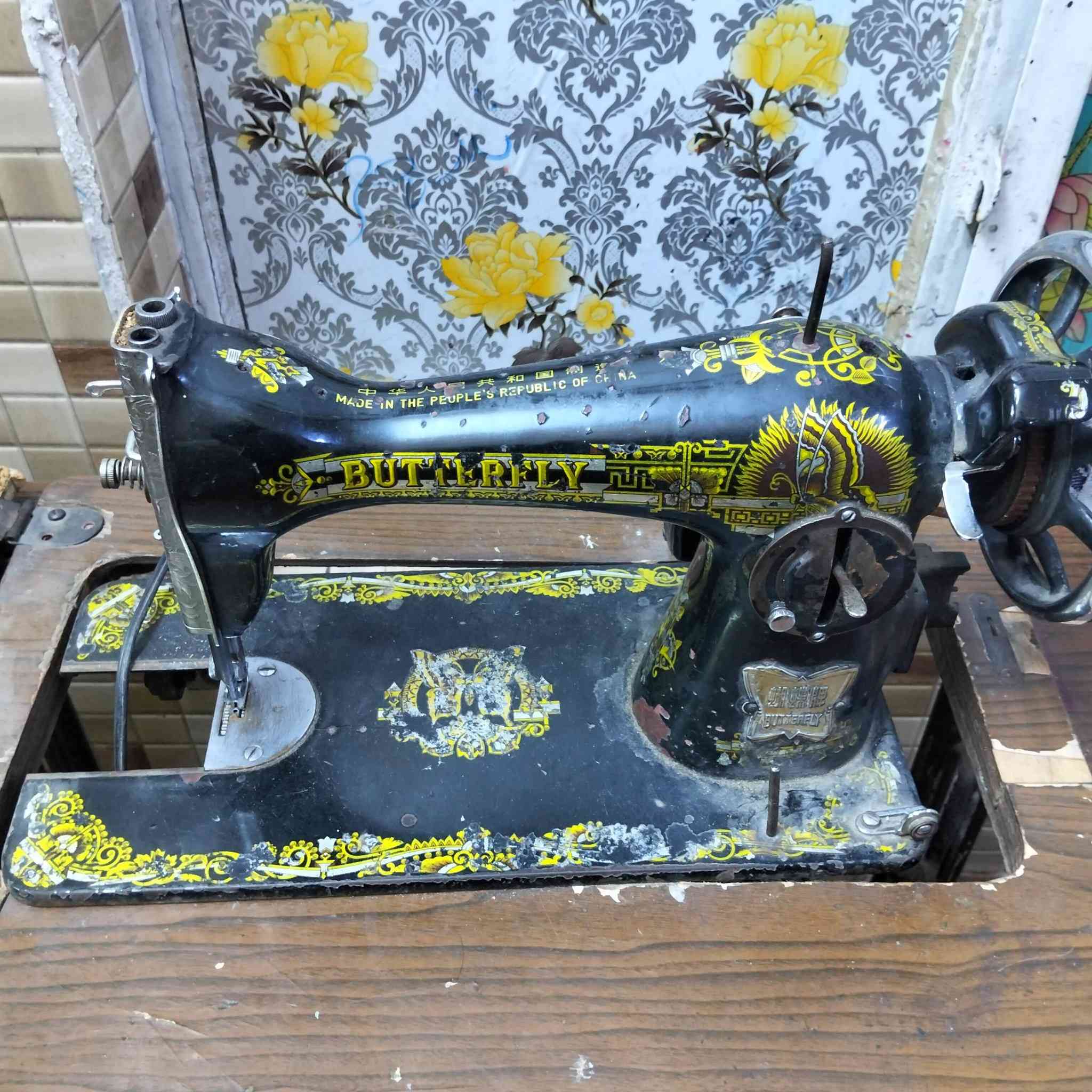 سخان جديد موسم واحد فقط على الفحص السعر 40 الف 
مكينه على الفحص اصلي السعر 65 مع ميز كامل 
بغداد مدينة الصدر ***********
