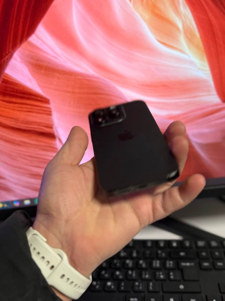 iphone 16 Pro 128
battery: 🔋 99%

وردەی شاشەی هەیە
640$

*********** السليمانية, العراق
