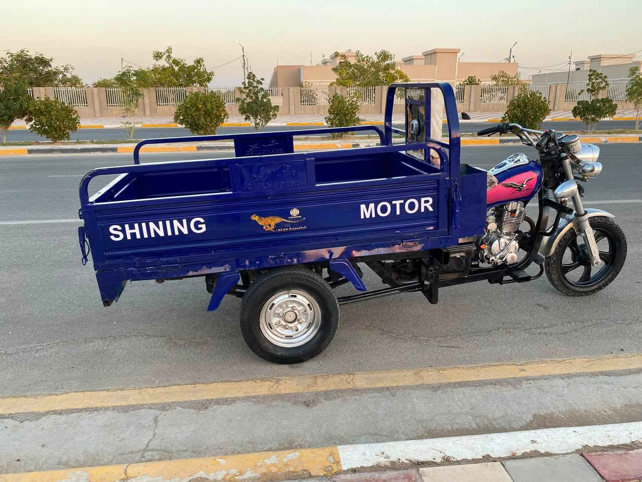 سلام عليكم ستوته البيع موديل ١٧محرك ٢٥ستوته نضيفه وجاهزه مال جناي اوراق اصولي بسمي مكاني كربلاء الرقم ***********
