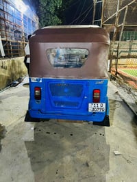 تكتك2021 للبيع العنوان بغداد الزعفرانية  07716533522