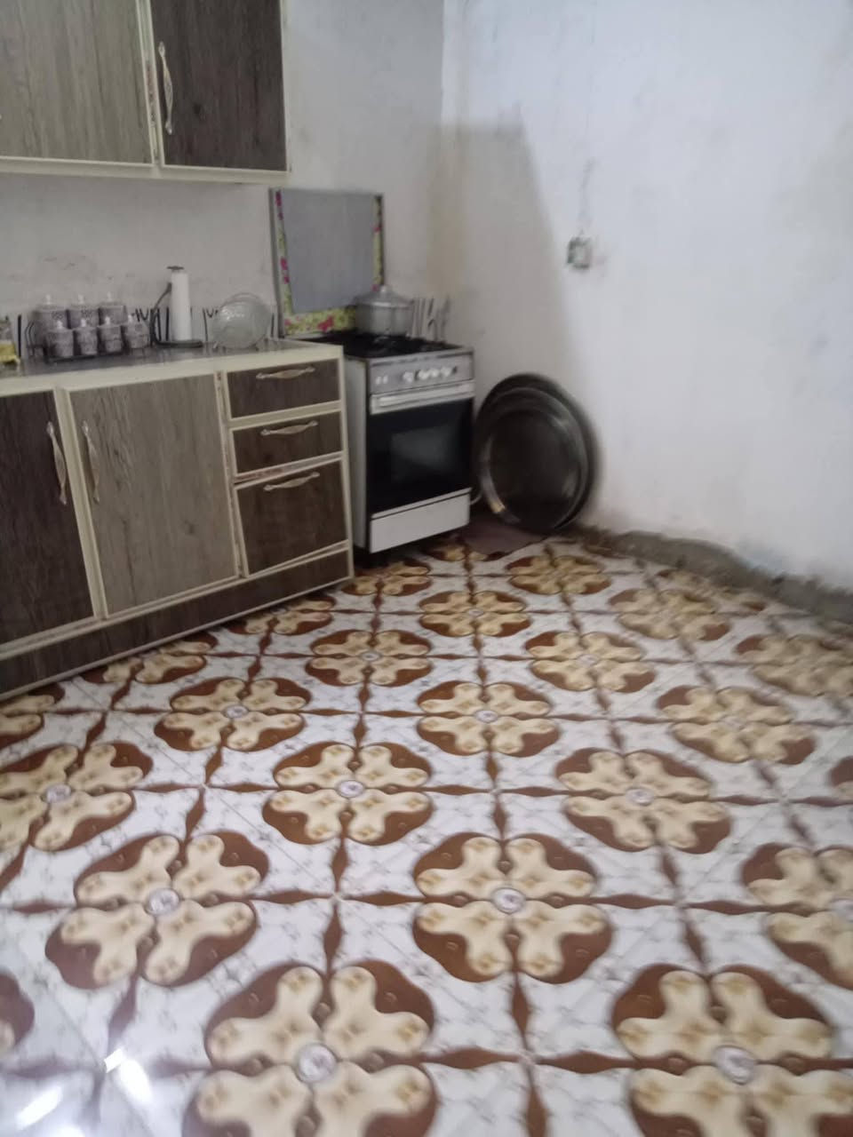 السلام عليكم 
دار سكن ١٠٠م مسلح الأرض سيراميك العنوان ديالى الكاكون الرازي الحولي السعر ٢٥ وبيه مجال متواجد عالفيس


**إذا كنت صاحب هذا الإعلان وتريد حذفه لأي سبب، رجاءا أرسل رسالة إلى الدعم الفني**