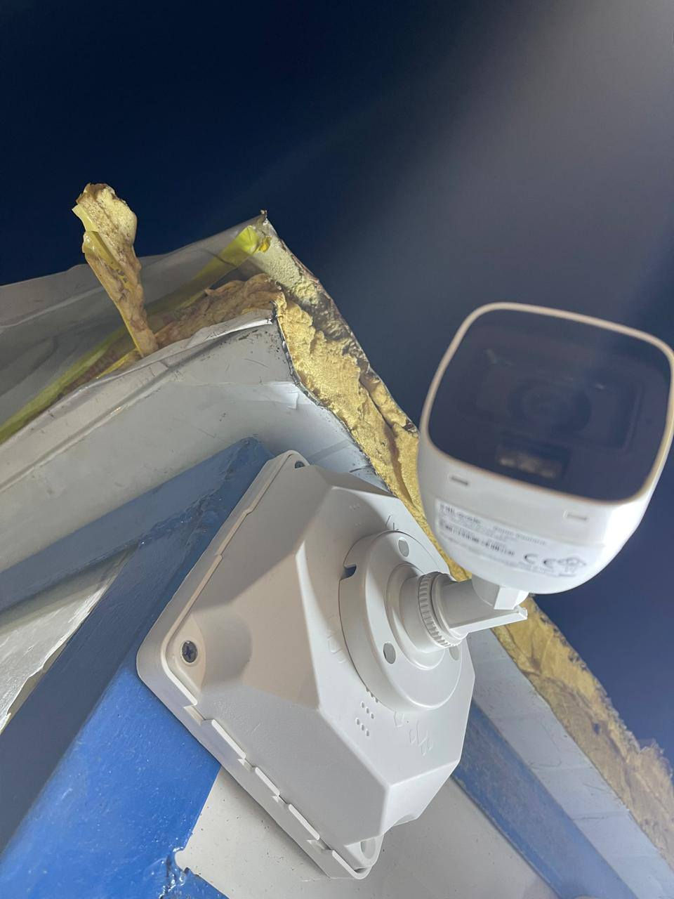 تم على بركه الله 
تم تجهيزوتنصيب كامرات مراقبه نوع هايلوك  2ميكا تنصيب 4كامرات 
العنوان:العلوة كرفان الحسابات 
من ماركة هايلوك العالمية من تجميع أصلي 
تتضمن 
✅كاميرات 4 ماركة هايلوك العالمية
✅جهاز DVR
✅دبل افلاش ليزرية
✅كامرات فول كلر صوت 
✅اسلاك  امتار
✅ربط الكامرات بالموبايل 
✅شاشه فول HD
✅ضمان في العمل لمده سنة
✅الكاميرات من ماركة هايلوك العالمية  اصلي 
✅ تم تجهيز وتنصيب من مركز الامان الموقع حي النداء بدايه شارع المجمعات 
ملاحظه:جميع الاجهزة والكامرات ضمان لمده سنة
للطلب او الاستفسار:
#واتساب: ***********/
            ***********
العنوان :النجف الاشرف شارع المجمعات مقابل سوق النجف للعقار
